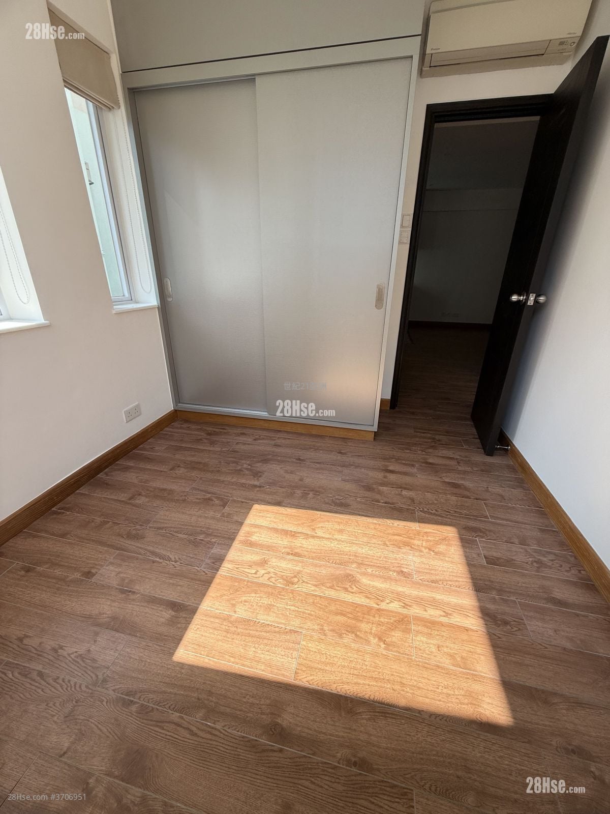 Lai Yuen Building Rental 2 Bedrooms , 1 Bathroom 504 ft²