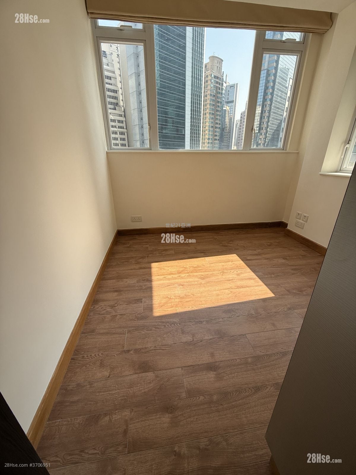 Lai Yuen Building Rental 2 Bedrooms , 1 Bathroom 504 ft²