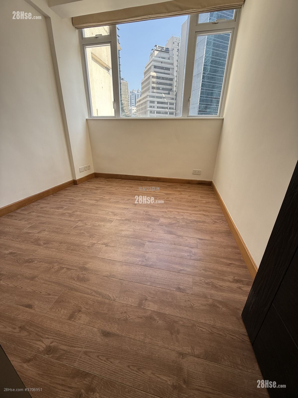 Lai Yuen Building Rental 2 Bedrooms , 1 Bathroom 504 ft²
