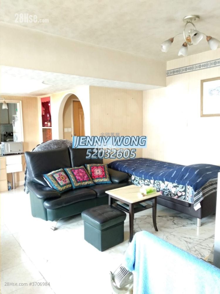 文輝樓 售盤 3 房 , 1 浴室 750 平方呎