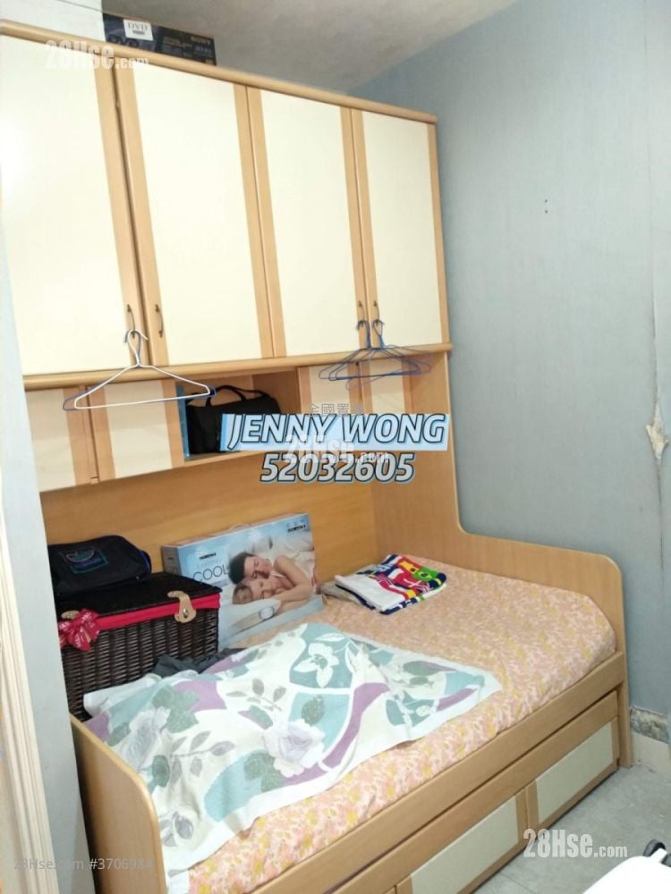 文輝樓 售盤 3 房 , 1 浴室 750 平方呎