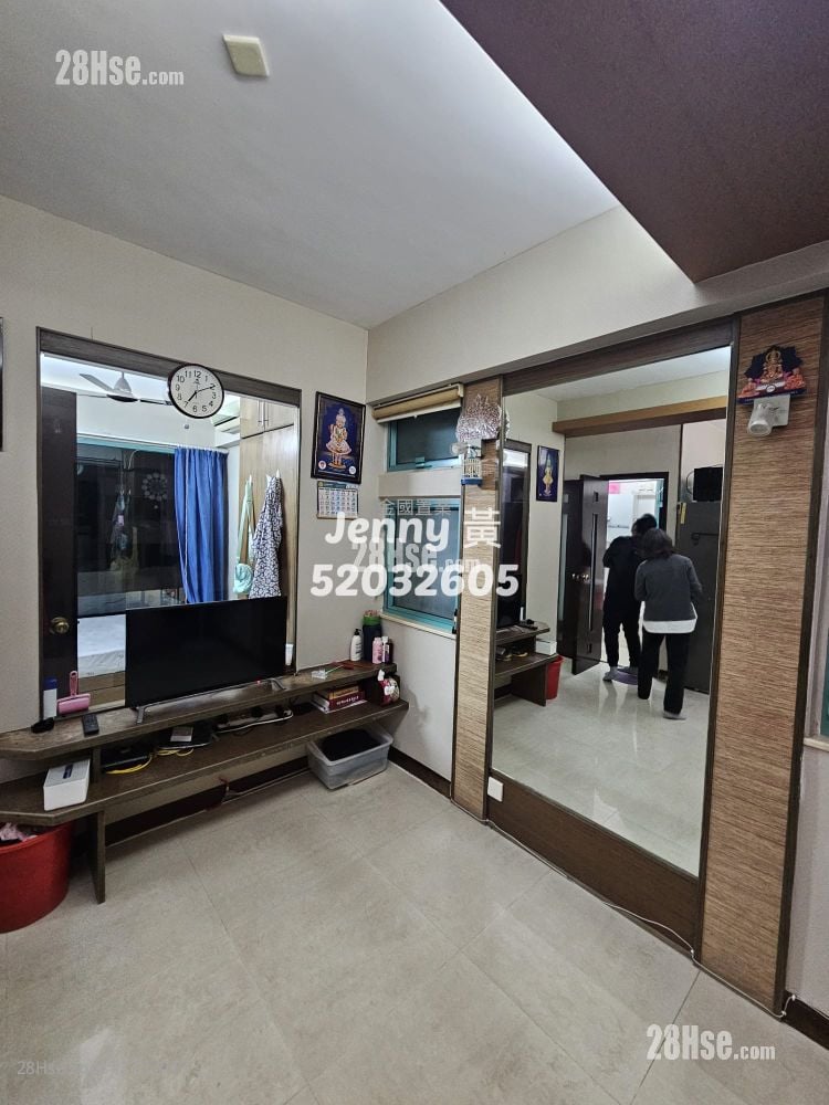 华宝大厦 售盘 2 房 , 1 浴室 413 平方尺