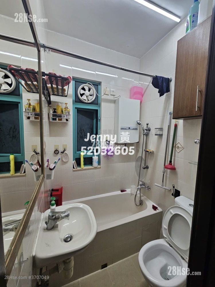 华宝大厦 售盘 2 房 , 1 浴室 413 平方尺