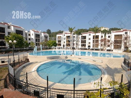 新翠山莊 售盤 3 房 , 2 浴室 915 平方呎