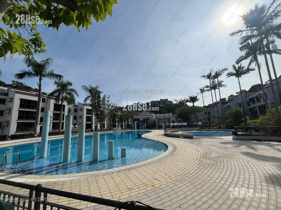 新翠山莊 售盤 3 房 , 2 浴室 915 平方呎