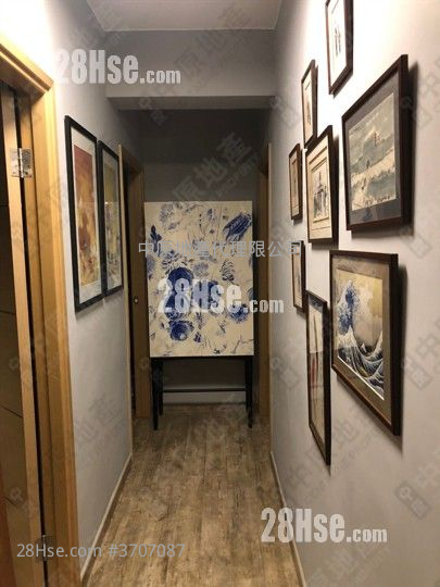 新翠山莊 售盤 3 房 , 2 浴室 915 平方呎