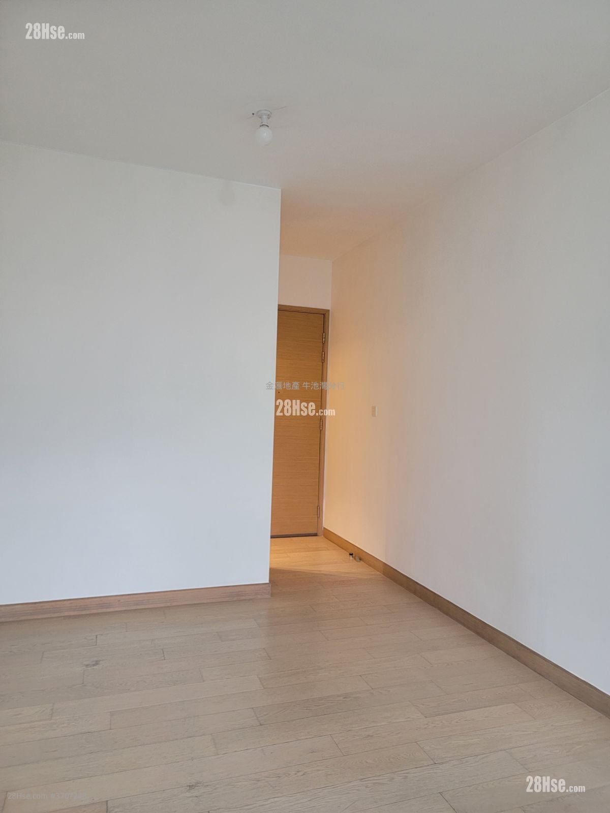 现崇山 租盘 2 房 , 1 浴室 567 平方尺