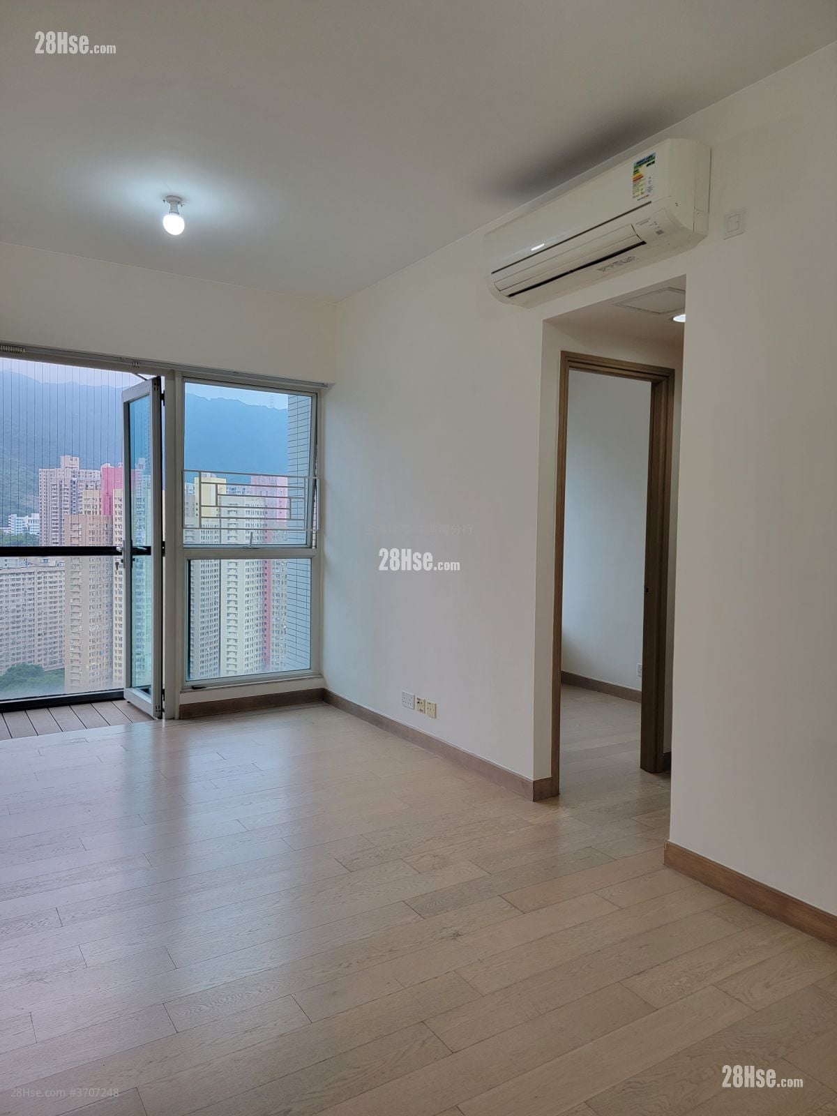 现崇山 租盘 2 房 , 1 浴室 567 平方尺