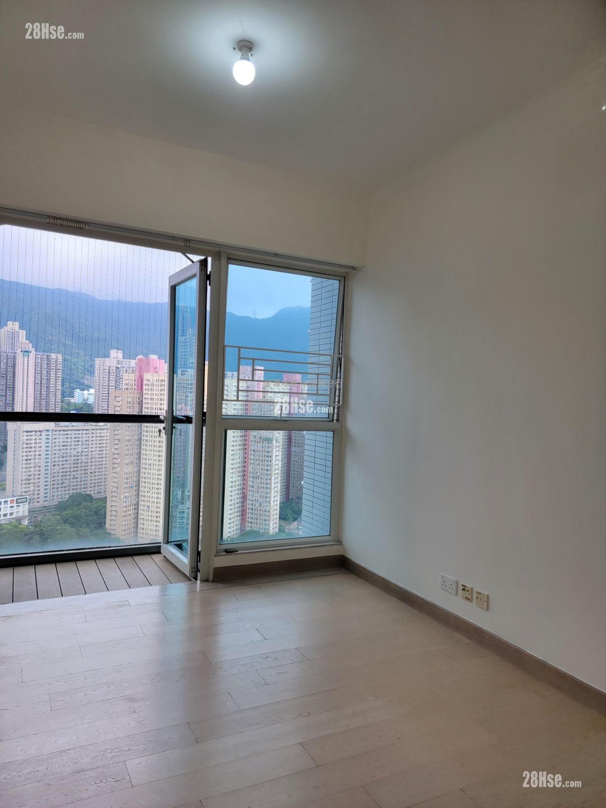 现崇山 租盘 2 房 , 1 浴室 567 平方尺