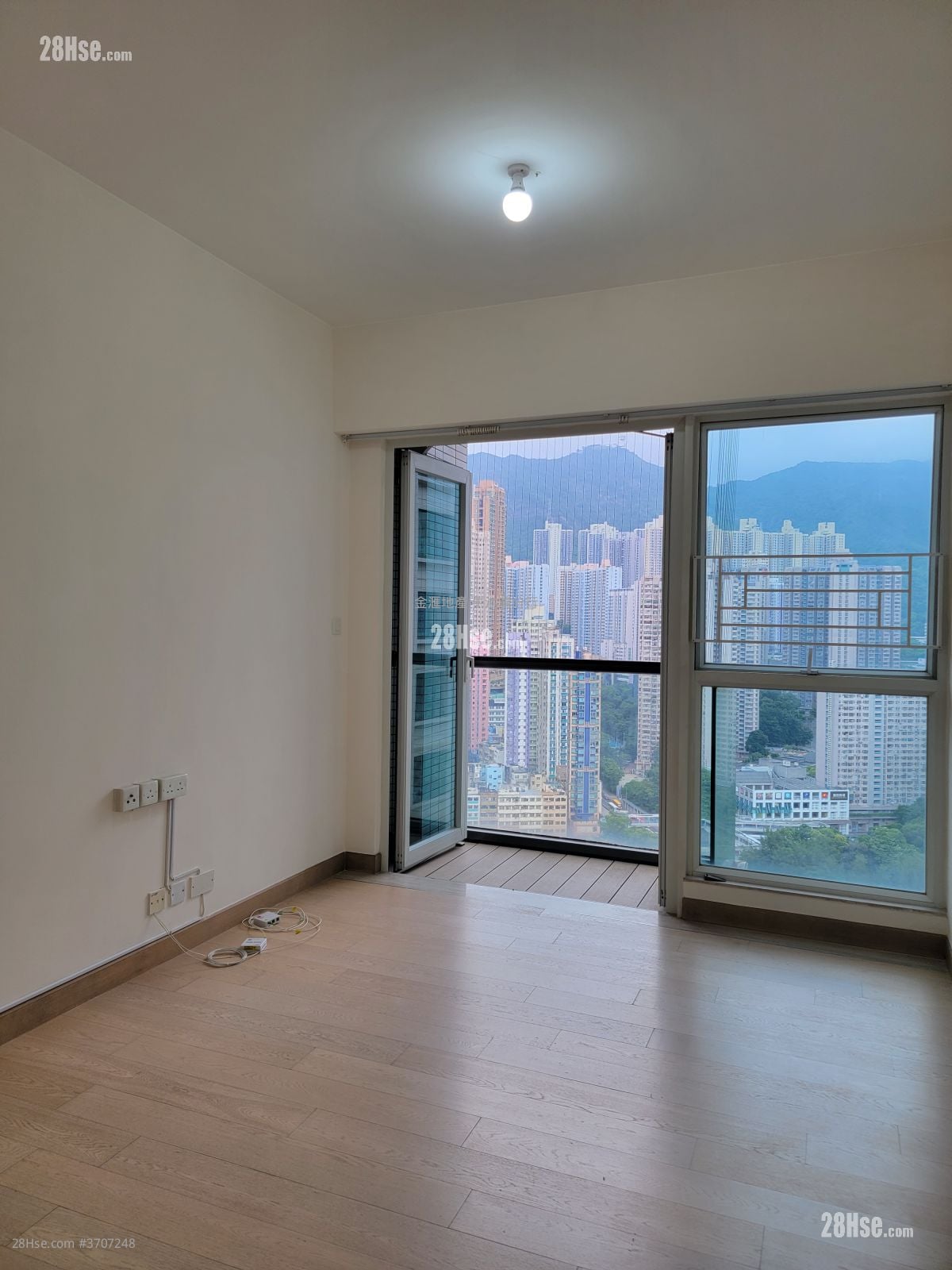 现崇山 租盘 2 房 , 1 浴室 567 平方尺