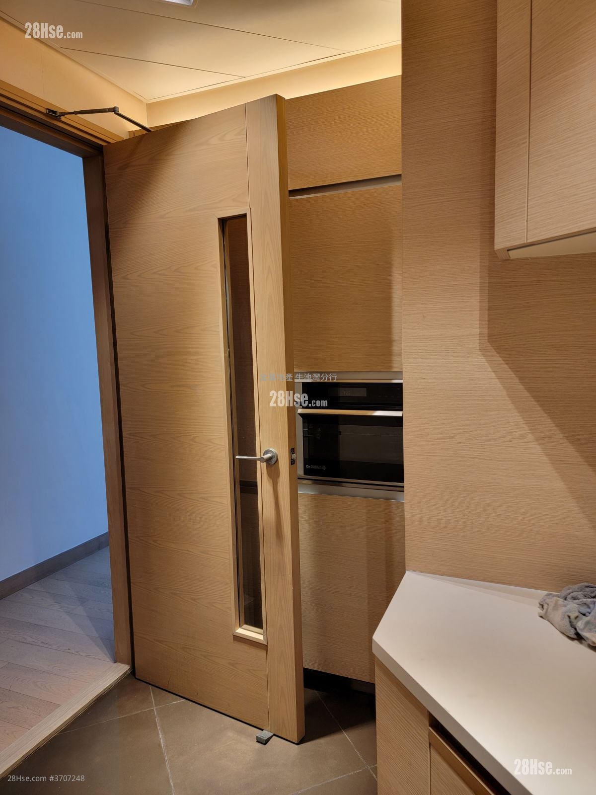 现崇山 租盘 2 房 , 1 浴室 567 平方尺