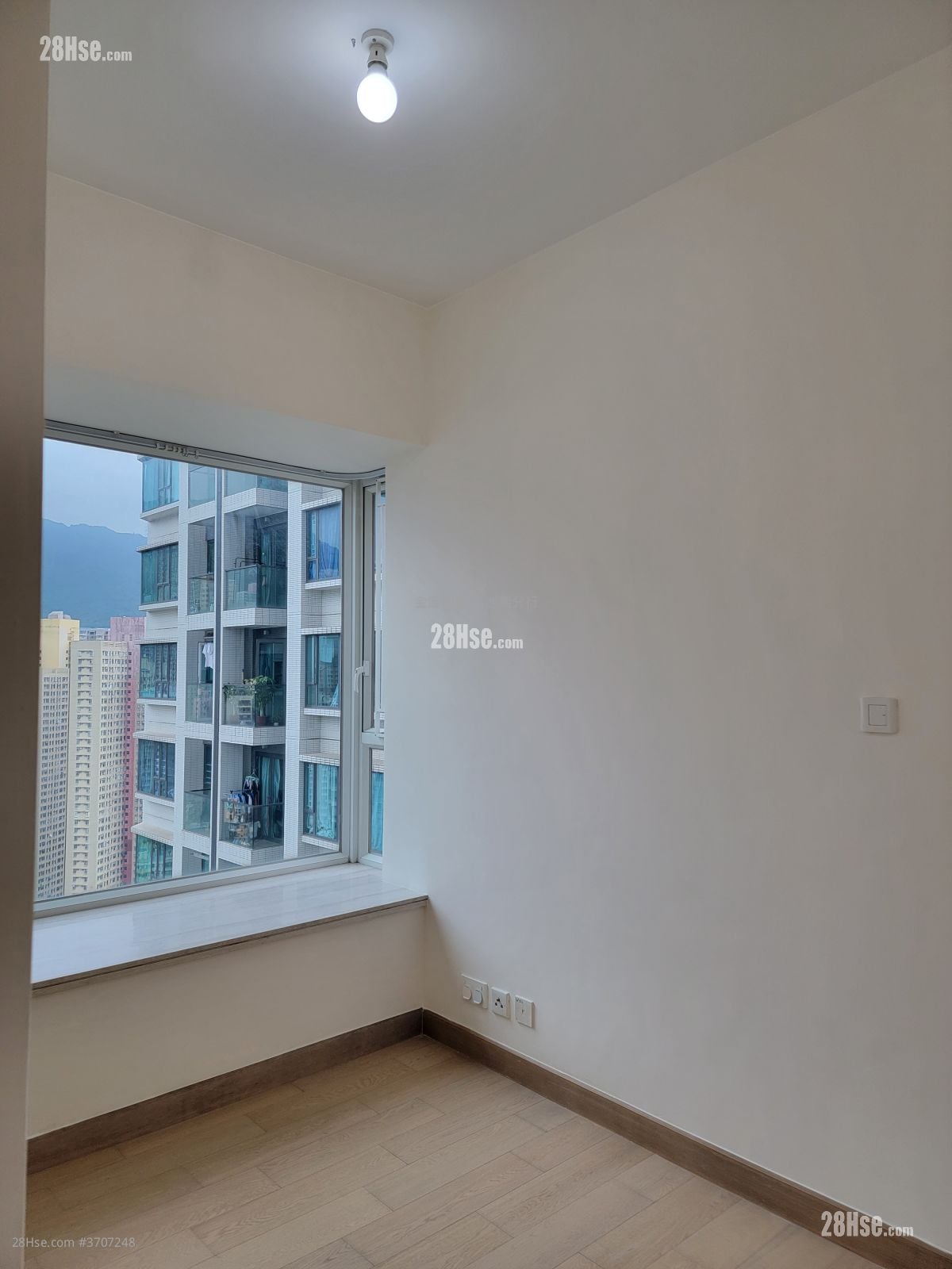 现崇山 租盘 2 房 , 1 浴室 567 平方尺