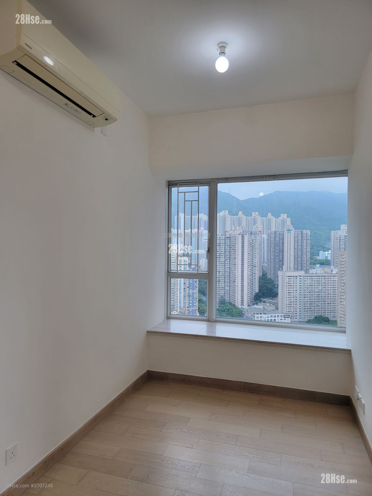 现崇山 租盘 2 房 , 1 浴室 567 平方尺