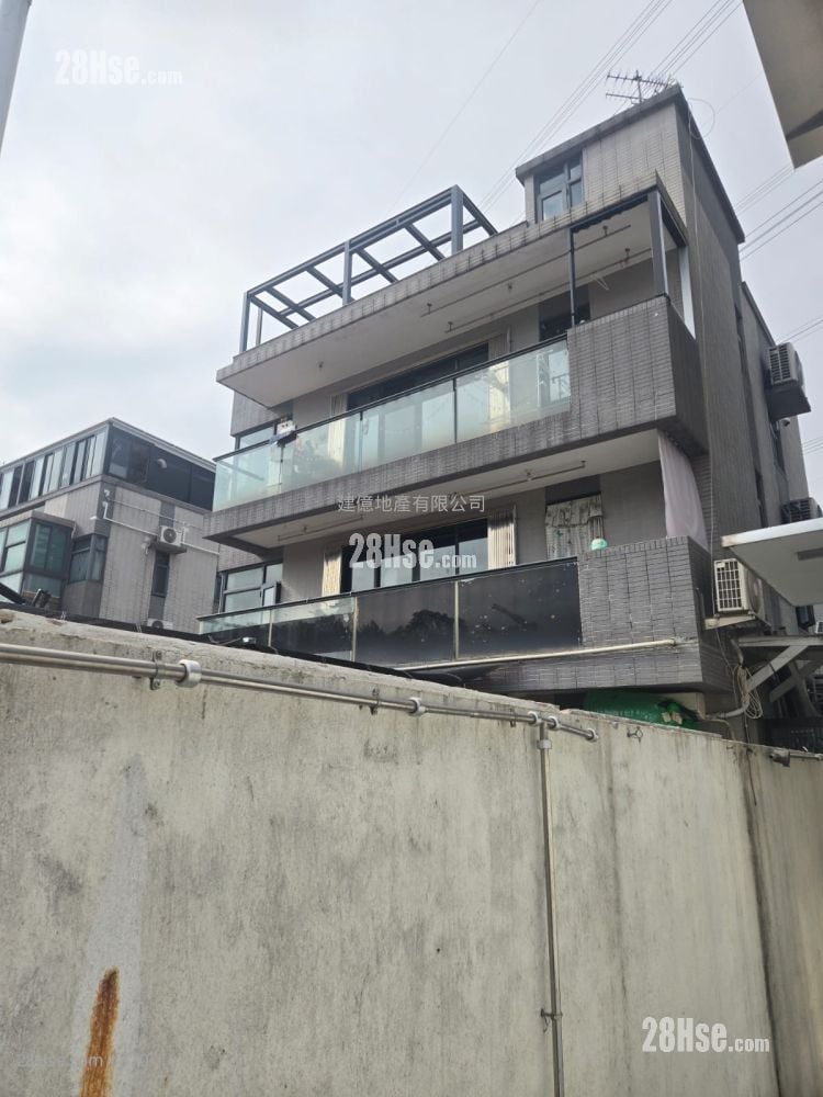 Tze Tin Tsuen Sell 2,100 ft²