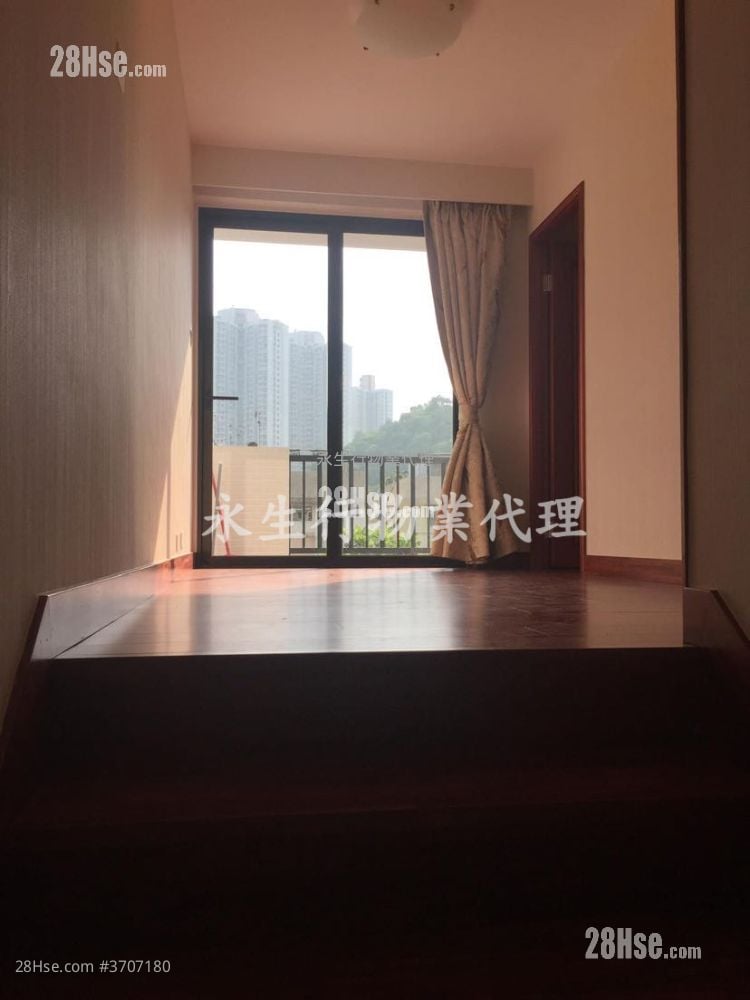 坑口村 售盤 1,400 平方呎