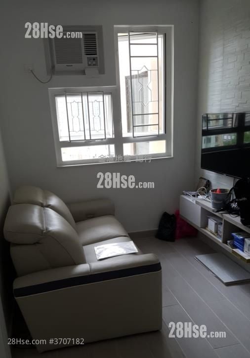 On Hong Mansion Sell 2 Bedrooms , 1 Bathroom 300 ft²