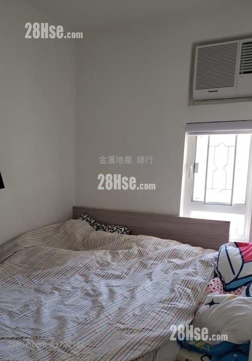 On Hong Mansion Sell 2 Bedrooms , 1 Bathroom 300 ft²