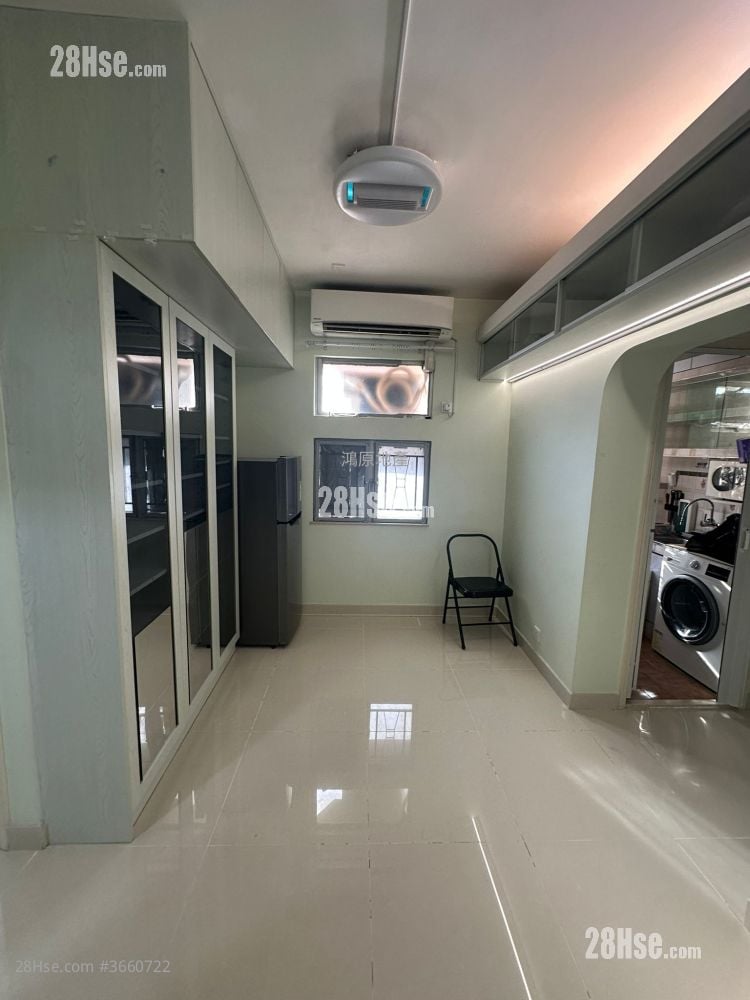 Elegant Garden Rental 2 Bedrooms , 1 Bathroom