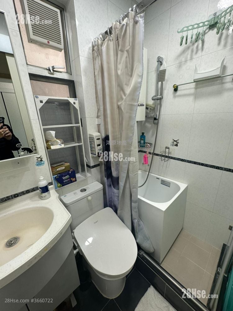 Elegant Garden Rental 2 Bedrooms , 1 Bathroom