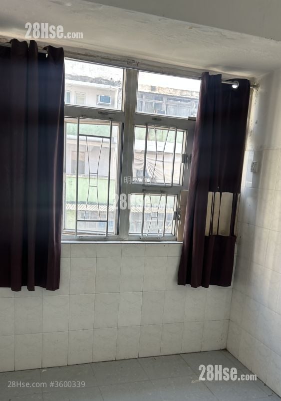 利兴大楼 售盘 3 房 , 1 浴室 626 平方尺