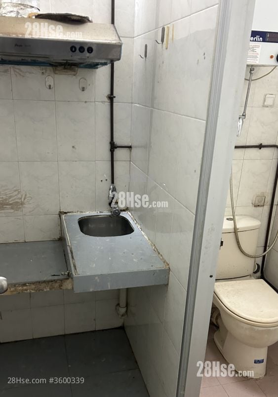 利兴大楼 售盘 3 房 , 1 浴室 626 平方尺