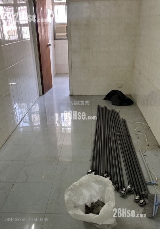 利兴大楼 售盘 3 房 , 1 浴室 626 平方尺