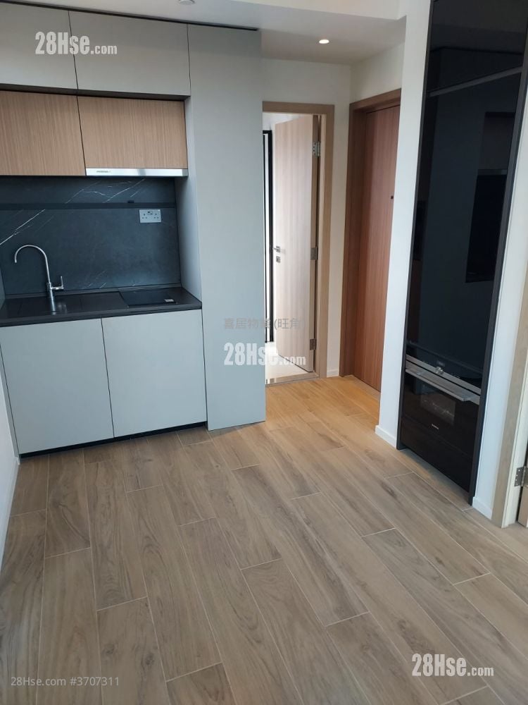 Elize Park Rental 2 Bedrooms , 1 Bathroom 243 ft²