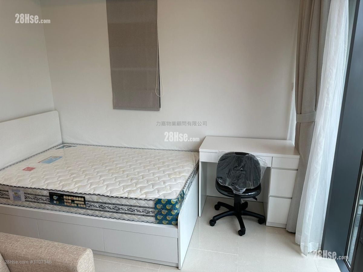 Victoria Harbour Sell Studio , 1 Bathroom 286 ft²