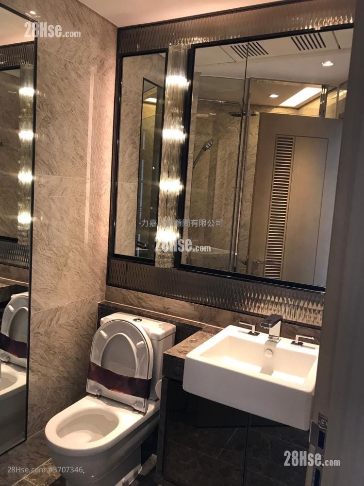 Victoria Harbour Sell Studio , 1 Bathroom 286 ft²