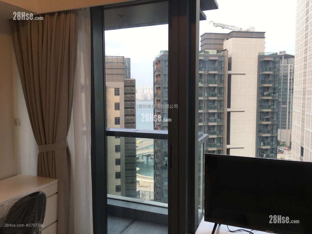 Victoria Harbour Sell Studio , 1 Bathroom 286 ft²