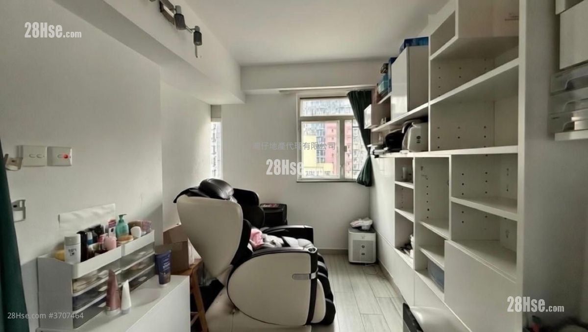 Tai Wo Mansion Sell 1 Bedroom 388 ft²