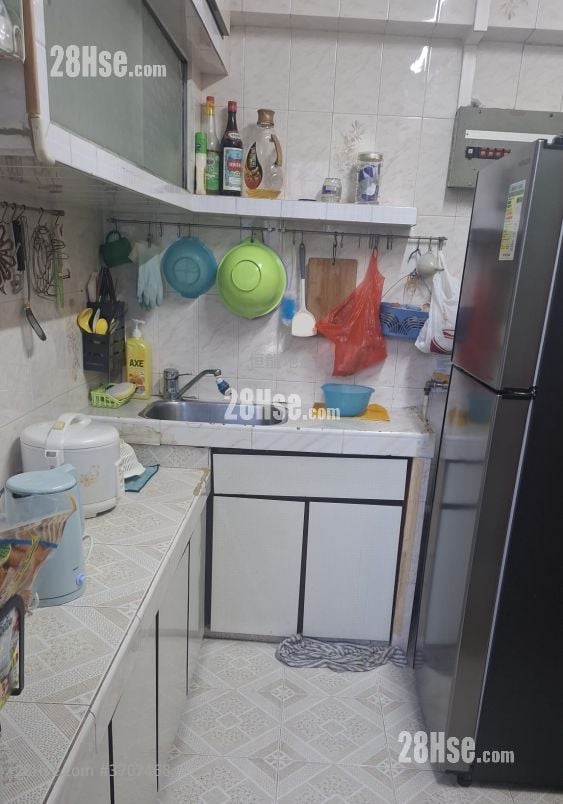 显径邨 售盘 3 房 , 1 浴室 485 平方尺