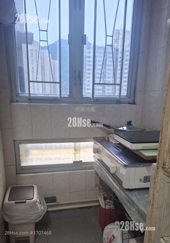 显径邨 售盘 3 房 , 1 浴室 485 平方尺