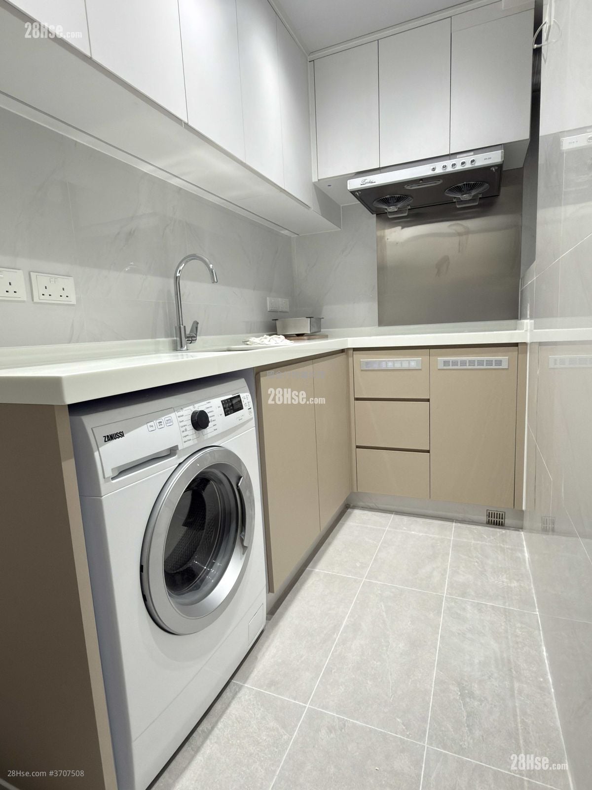 Kin Wong Mansion Rental 3 Bedrooms , 2 Bathrooms 518 ft²