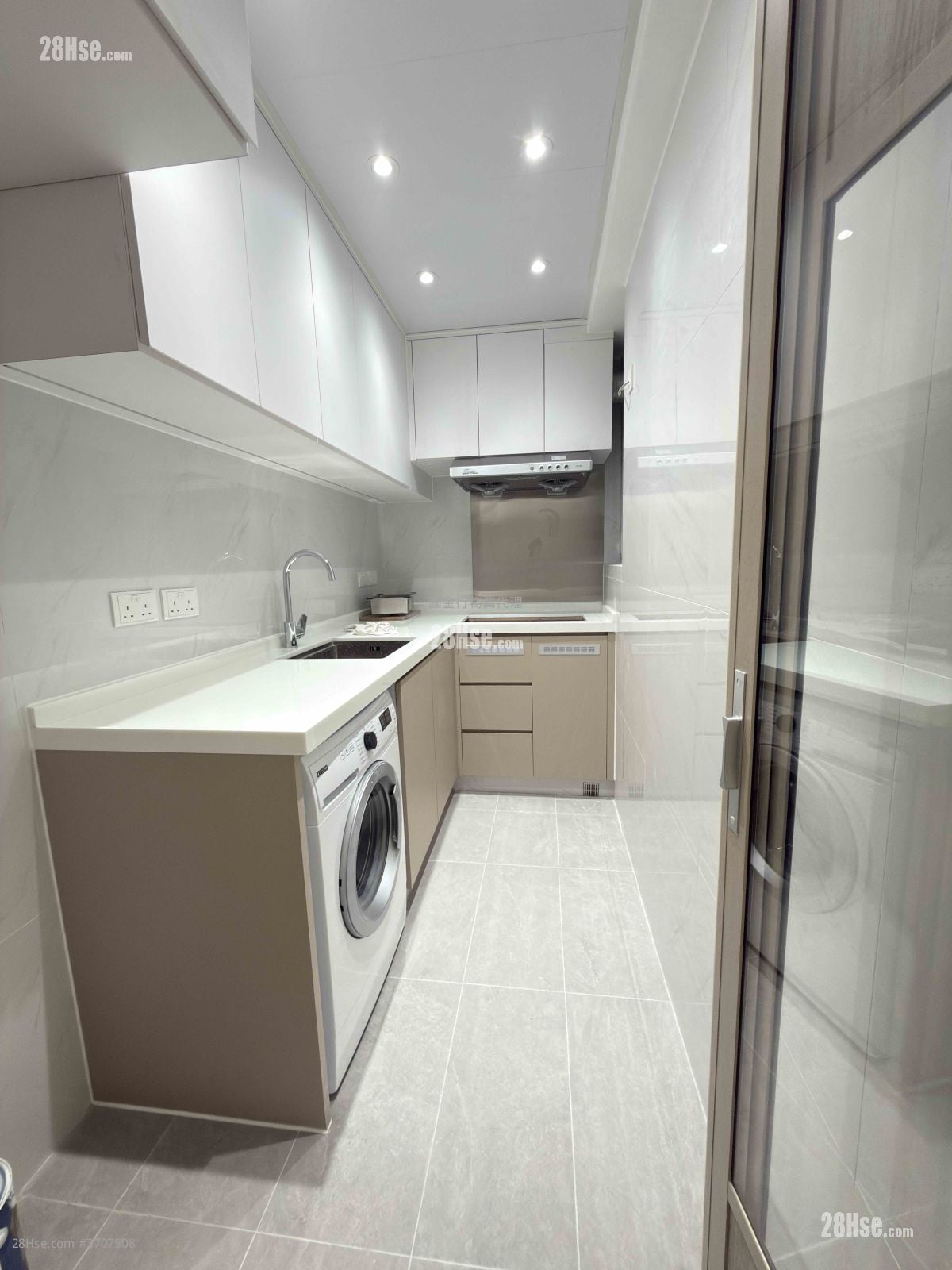 Kin Wong Mansion Rental 3 Bedrooms , 2 Bathrooms 518 ft²