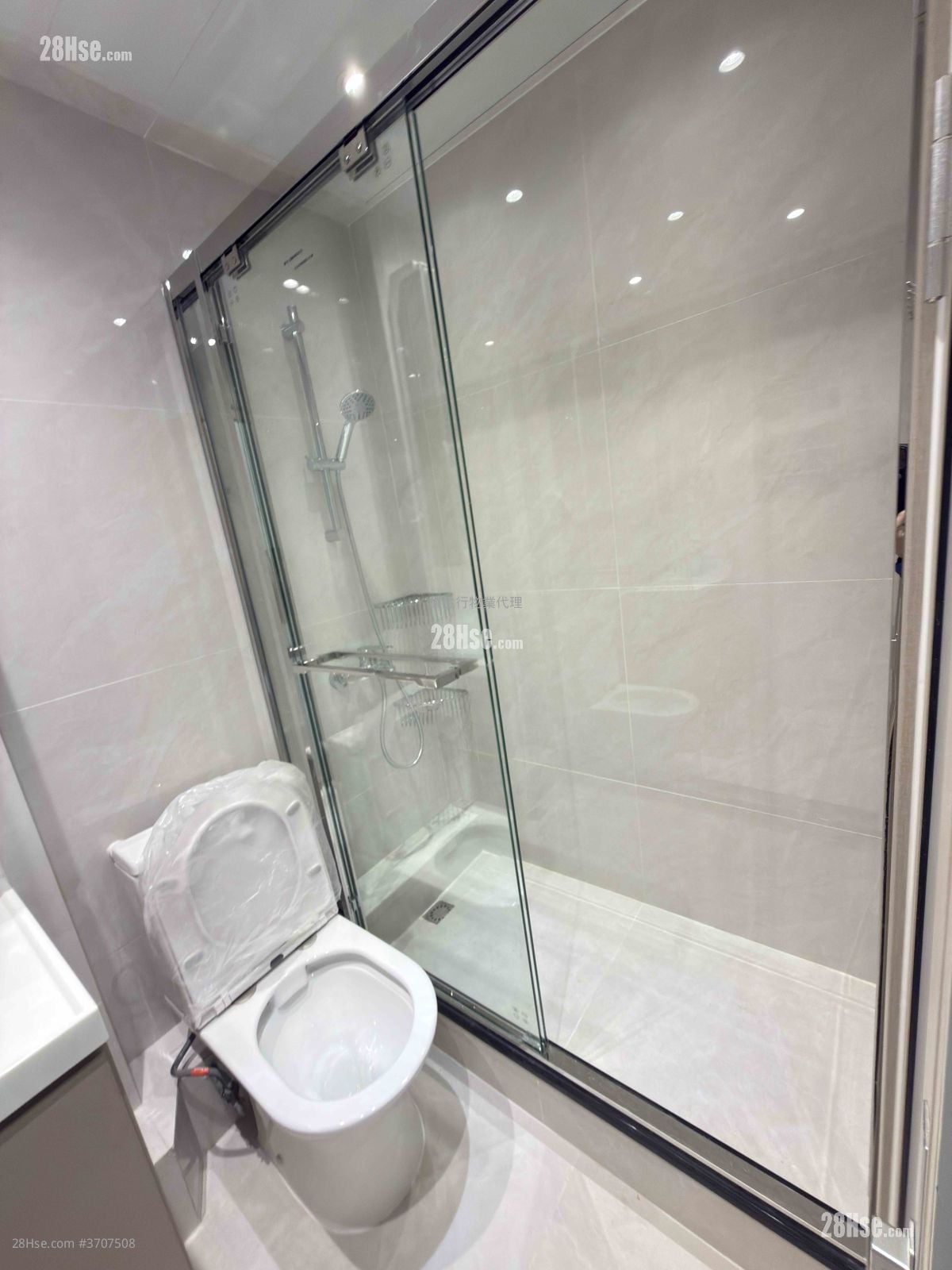 Kin Wong Mansion Rental 3 Bedrooms , 2 Bathrooms 518 ft²