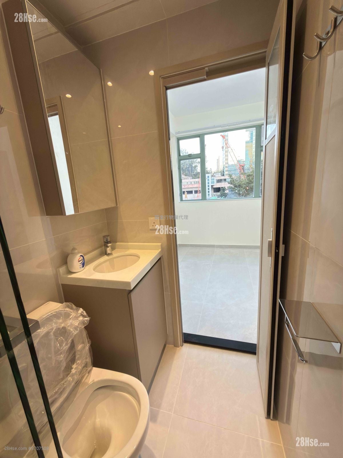 Kin Wong Mansion Rental 3 Bedrooms , 2 Bathrooms 518 ft²