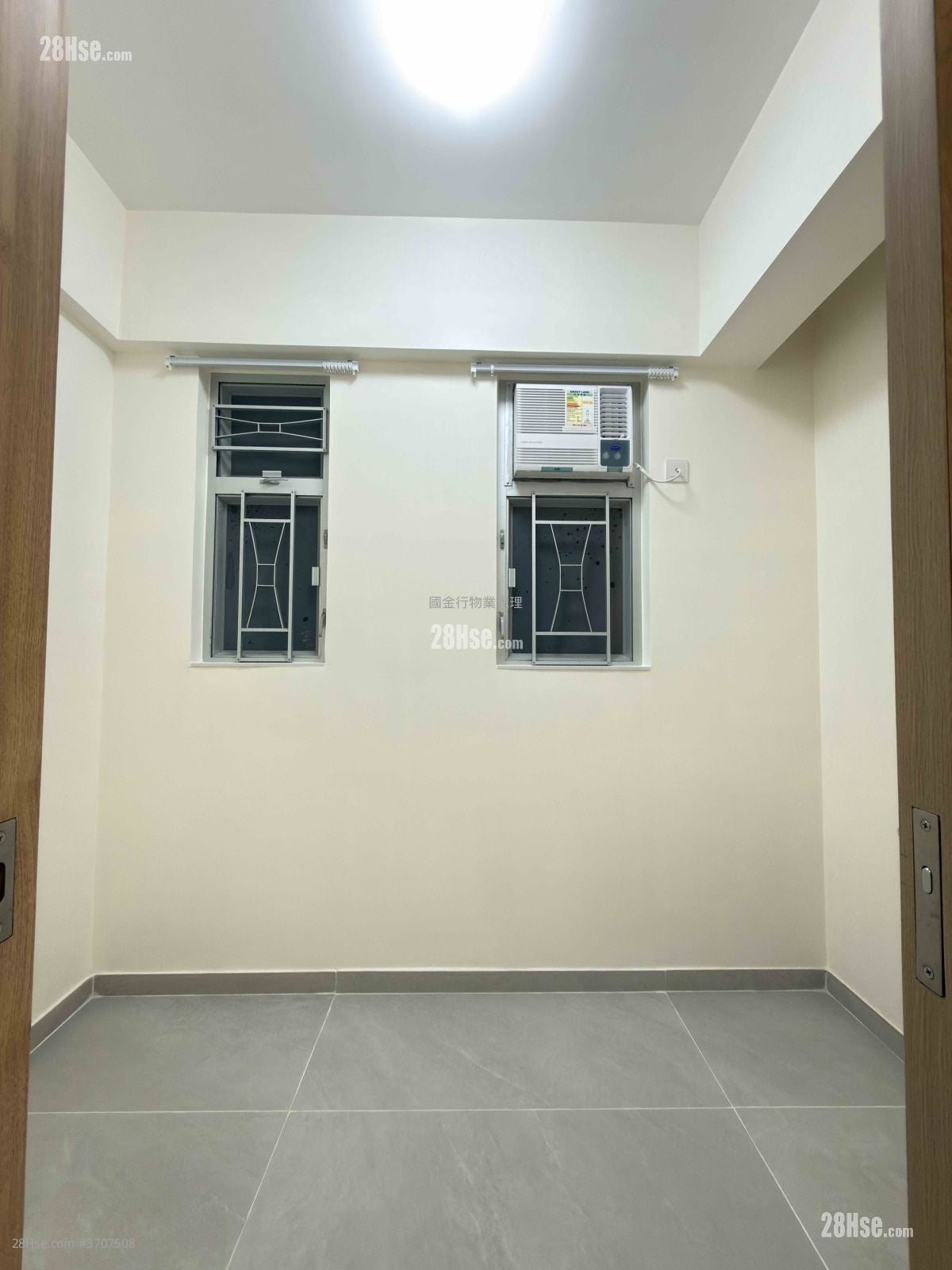 Kin Wong Mansion Rental 3 Bedrooms , 2 Bathrooms 518 ft²