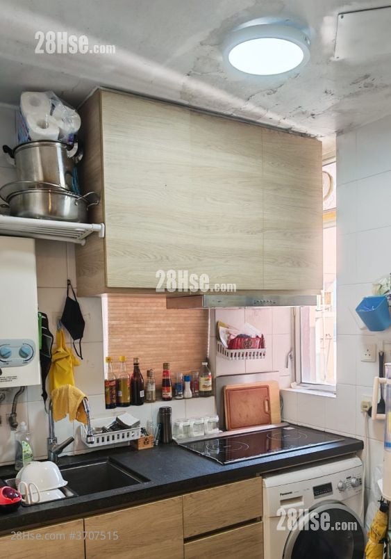 厨房空间较大，煮食人士必定喜爱。