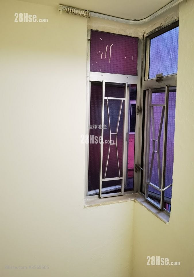 Fok Lin  Building Rental Studio , 1 Bathroom 110 ft²