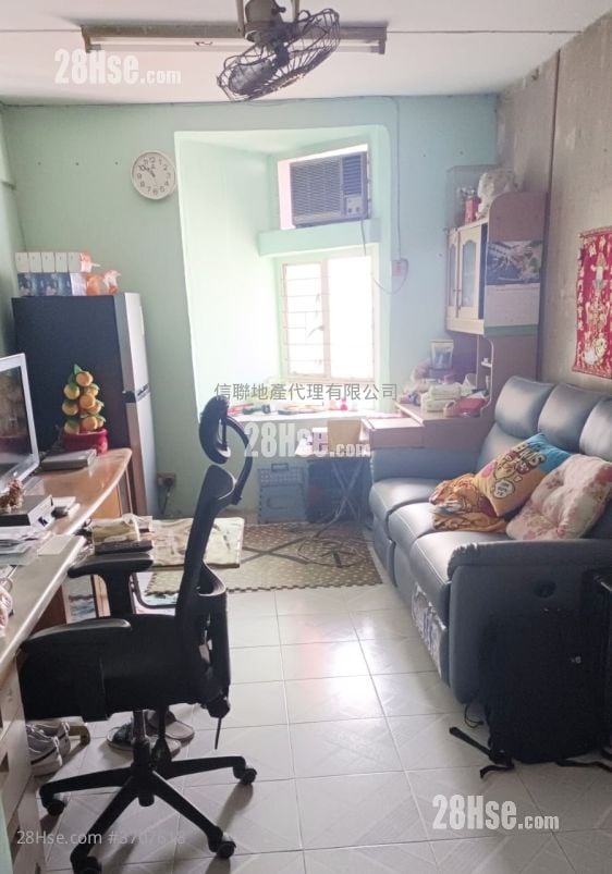 Tin Ping Estate Sell 3 Bedrooms , 1 Bathroom 489 ft²