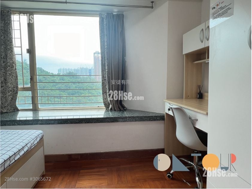 新寶城 租盤 3 房 , 1 浴室 300 平方呎