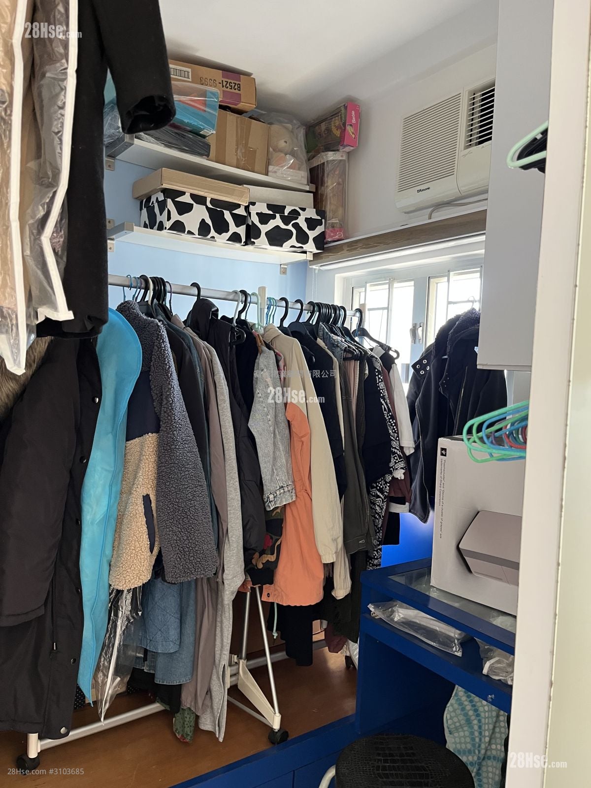 Po Pui Court Sell 401 ft²