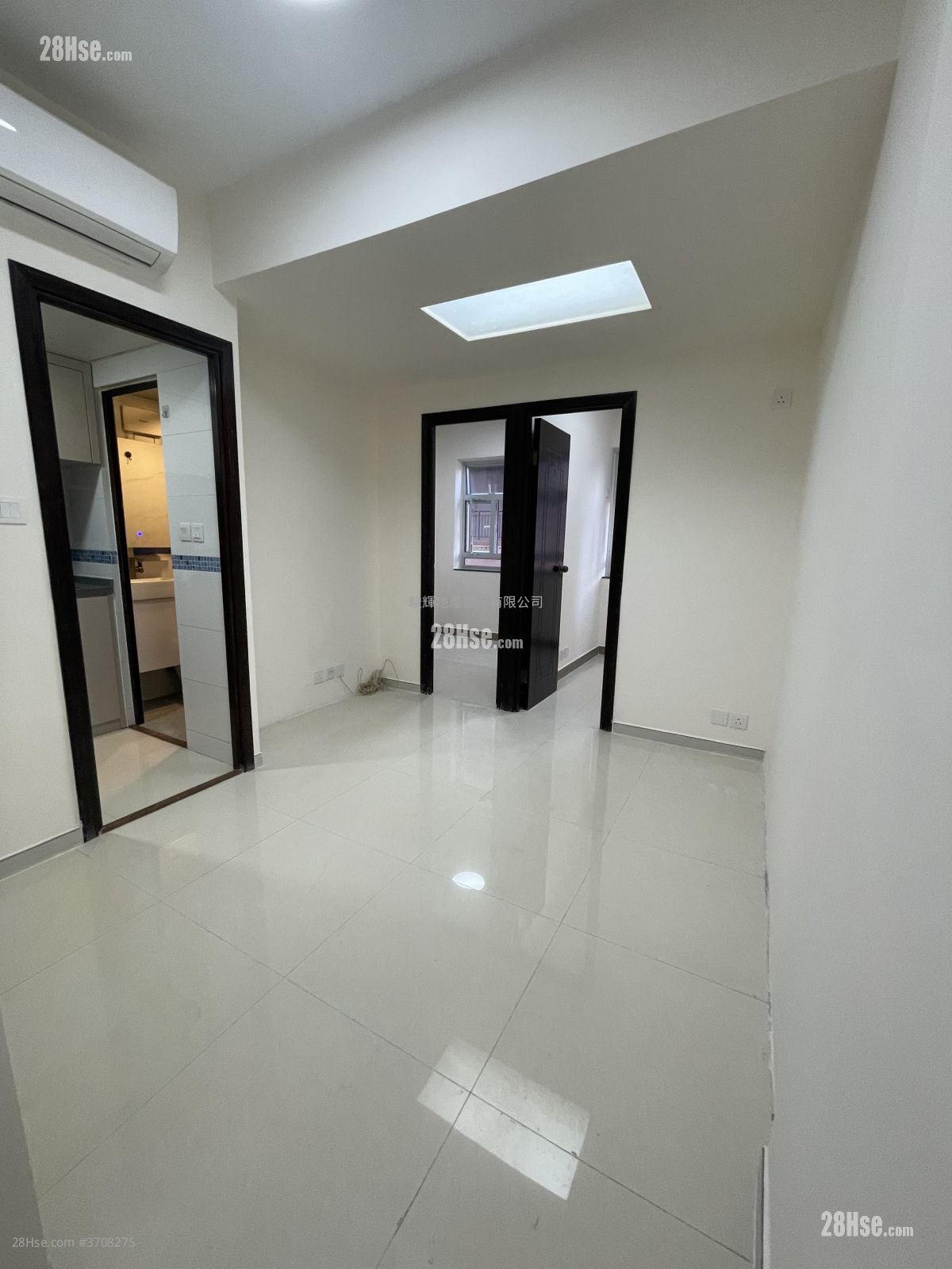 Kwong Yu Building Sell 2 Bedrooms , 1 Bathroom 341 ft²