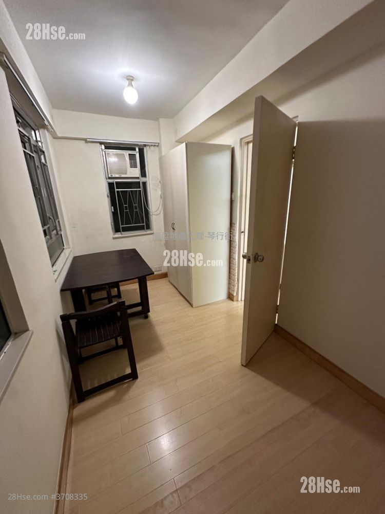 兆華大廈 售盤 1 房 , 1 浴室 271 平方呎