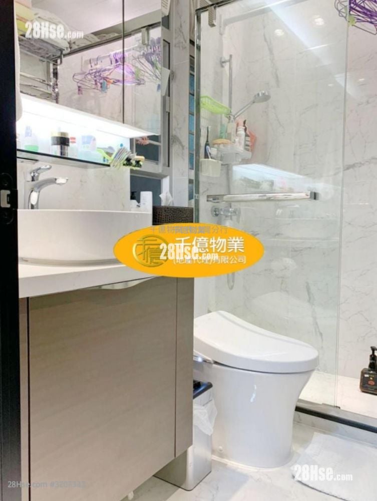 Lai Tsui Court Sell 3 Bedrooms , 1 Bathroom 388 ft²