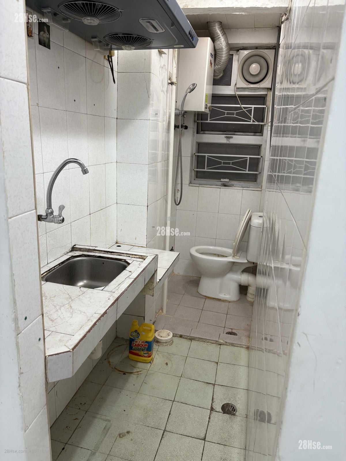 Man Yuen Building Rental 1 Bedroom , 1 Bathroom 170 ft²