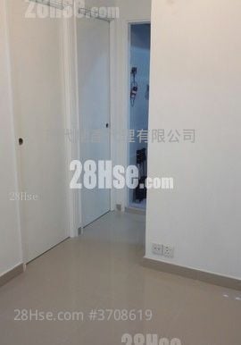 Shun King Building Sell 2 Bedrooms 253 ft²