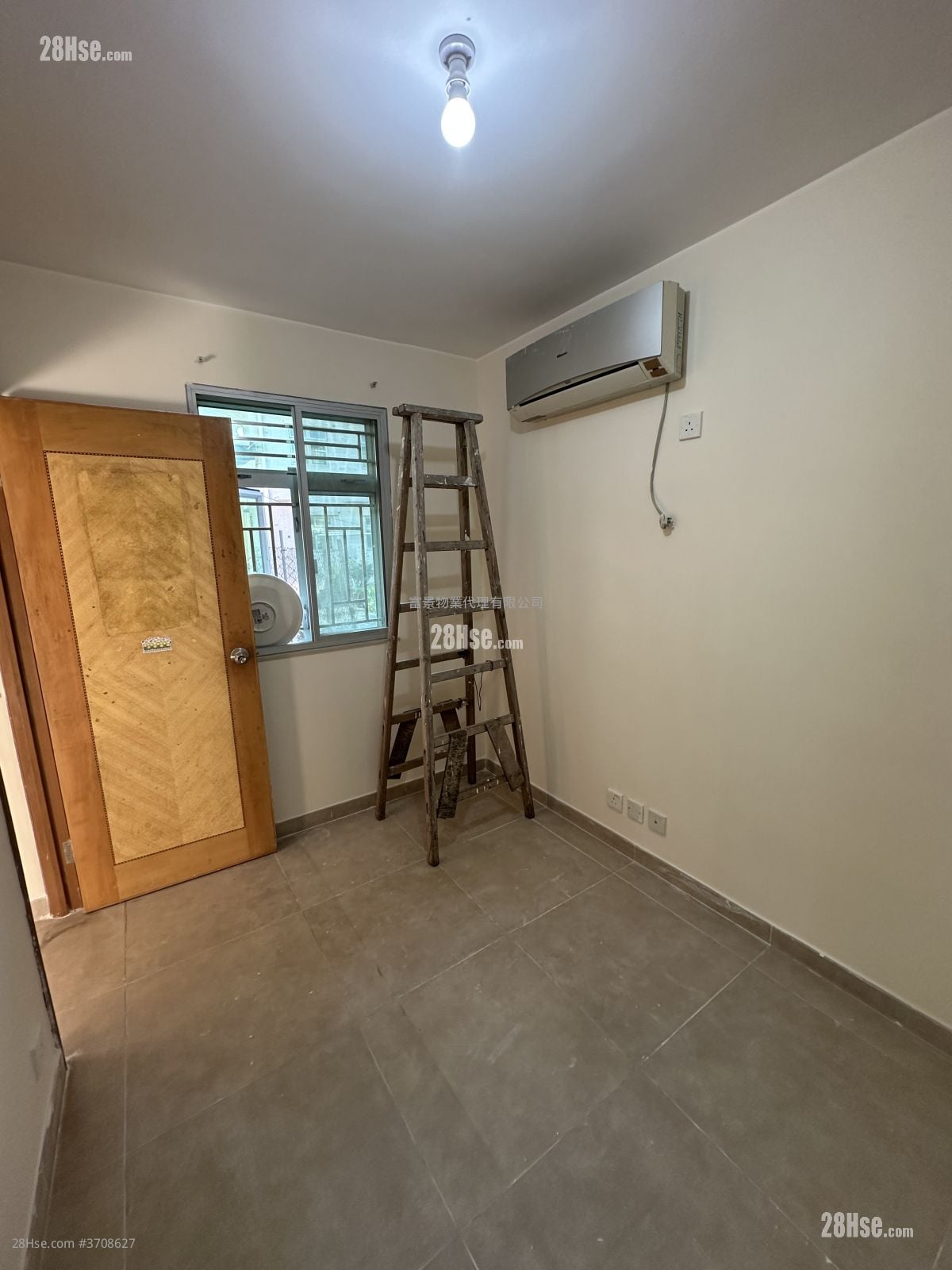 紫田村 租盘 1 房 , 1 浴室 350 平方尺