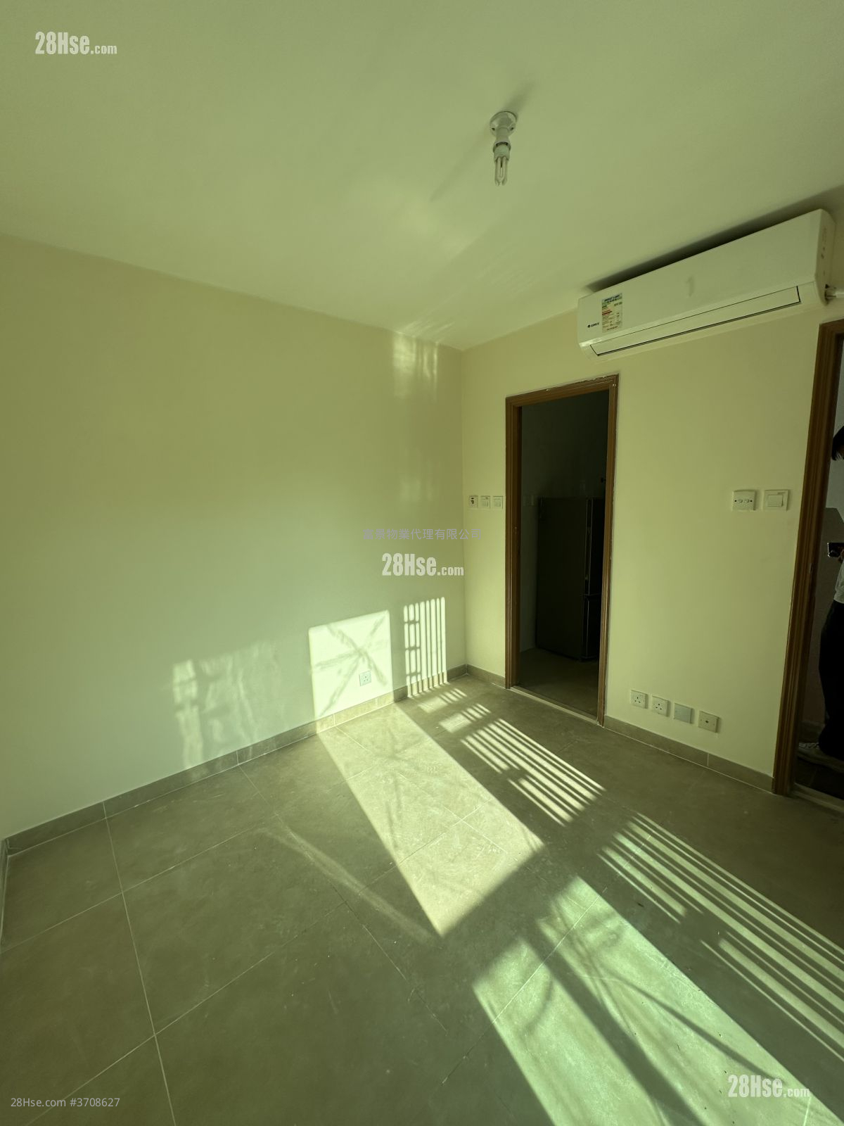 紫田村 租盘 1 房 , 1 浴室 350 平方尺